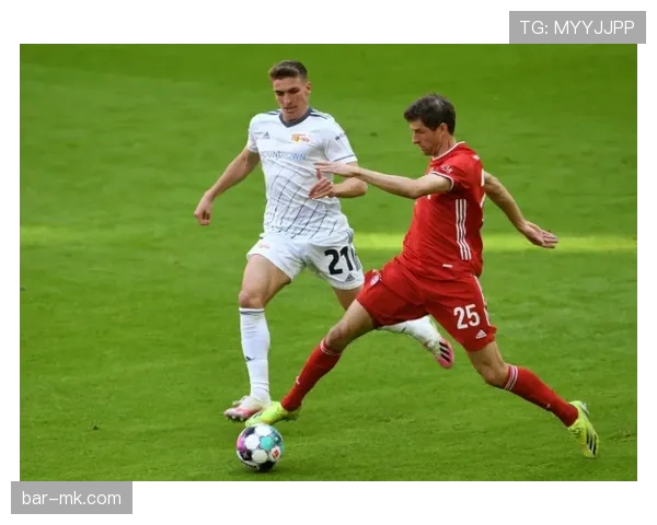 德佩闪耀巴萨赛场，持续高光表现引广泛关注