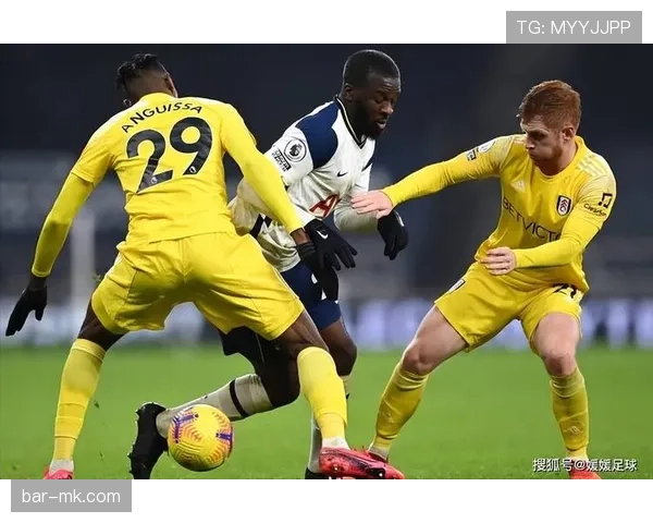 伯恩利状态回暖，激烈对抗中展现比赛节奏引关注