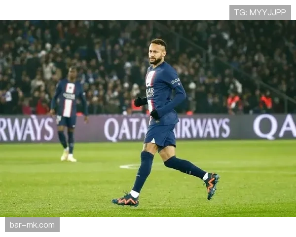 内马尔法甲与欧冠表现差异:比赛强度如何影响发挥